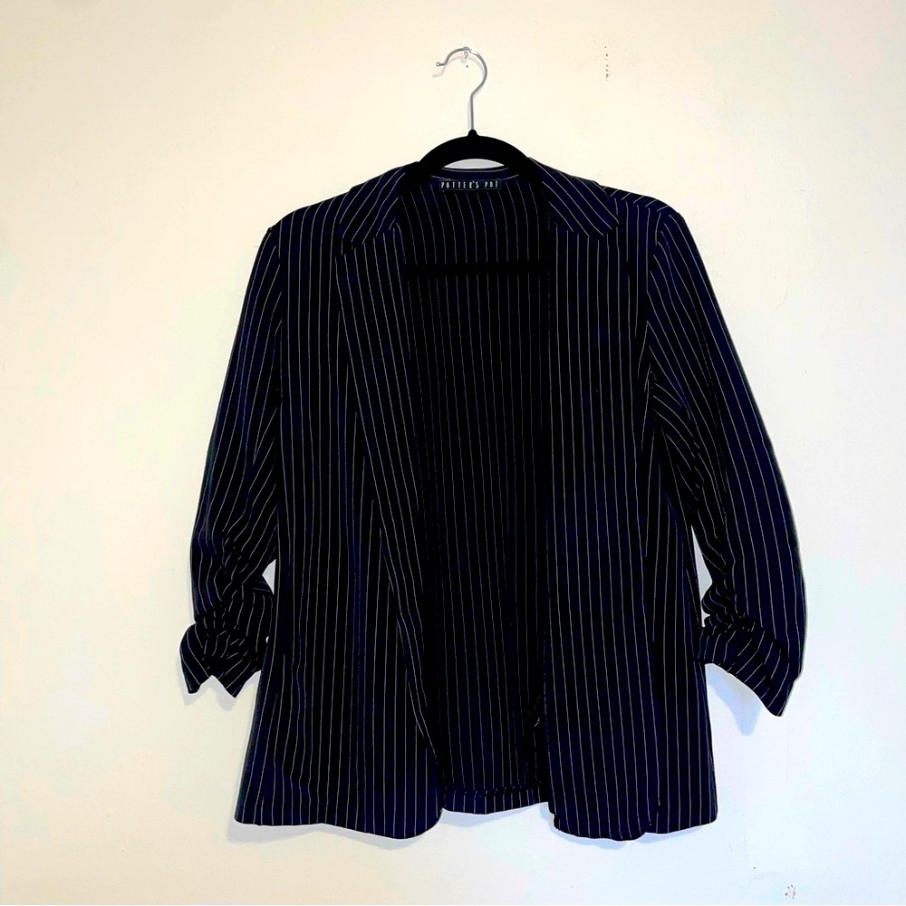 Potter's Pot | Black Pinstripe Quarter Sleeve Blazer
